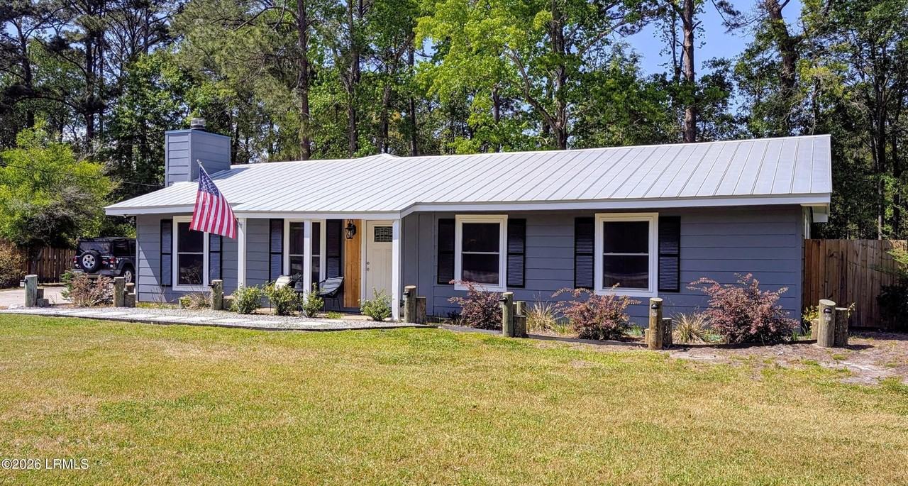 46 Mroz Rd - Photo 2 of 25