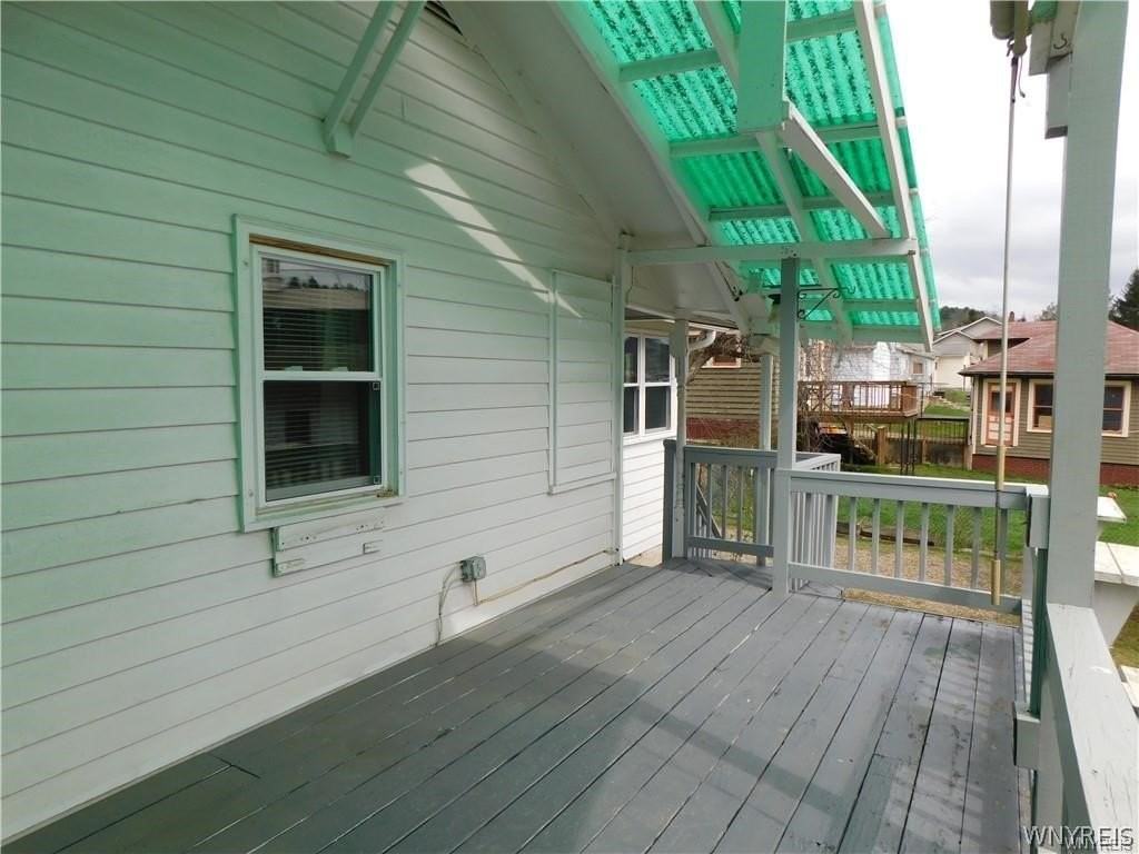 172 Wellsville St - Photo 7 of 31