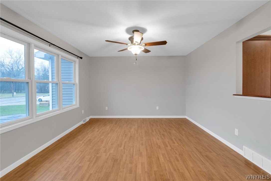 940 Reserve Rd - Photo 5 of 35