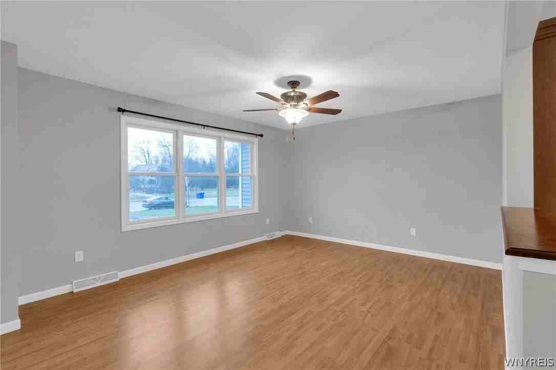 940 Reserve Rd - Photo 6 of 35