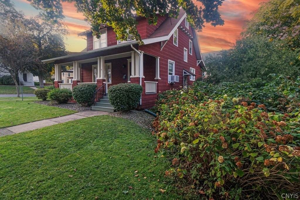 6 Sanger Ave - Photo 2 of 38