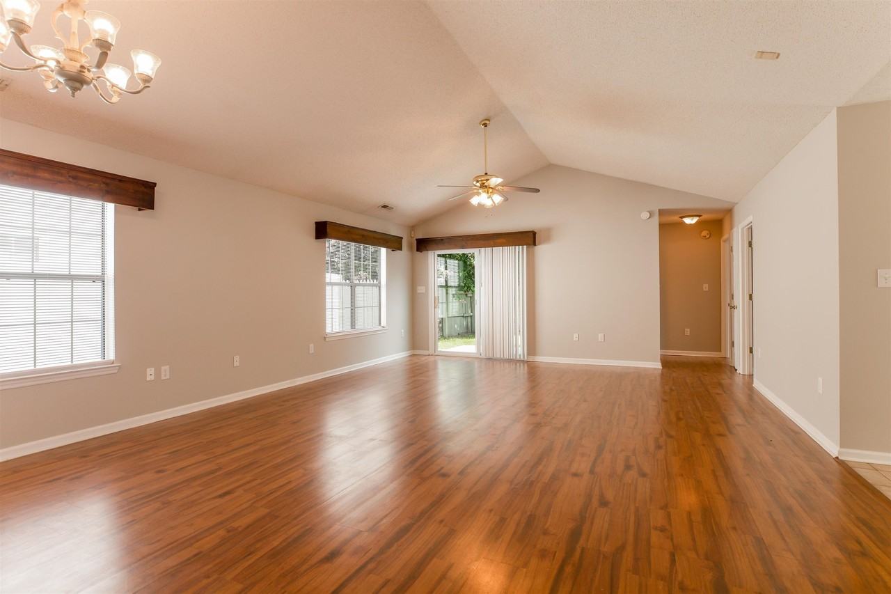 112 Dusty Trail Ln - Photo 4 of 30