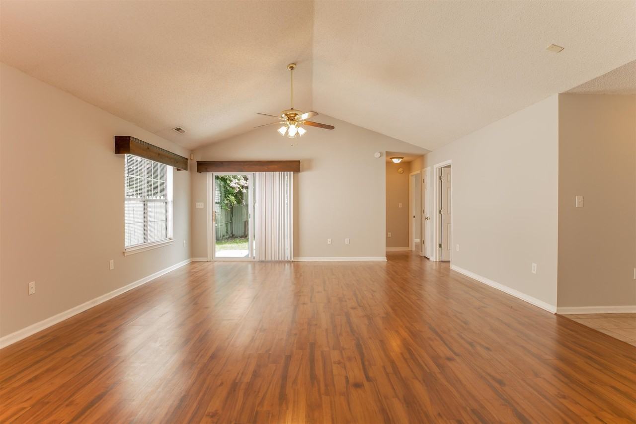 112 Dusty Trail Ln - Photo 5 of 30