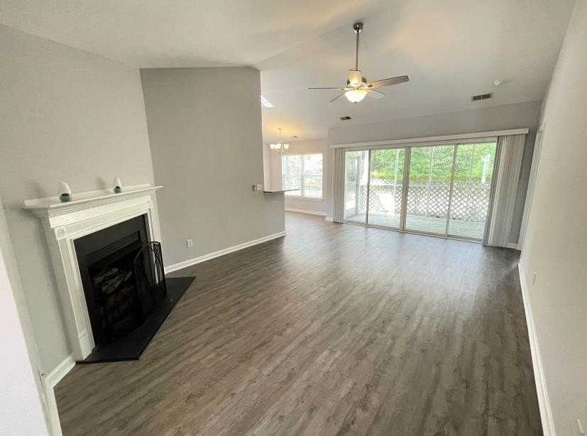 4996 Southgate Pkwy - Photo 2 of 23