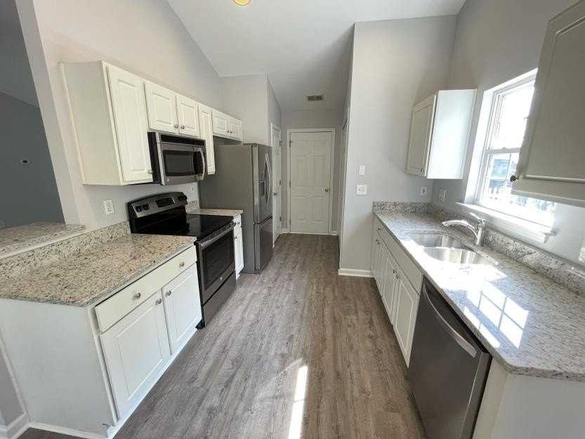 4996 Southgate Pkwy - Photo 4 of 23