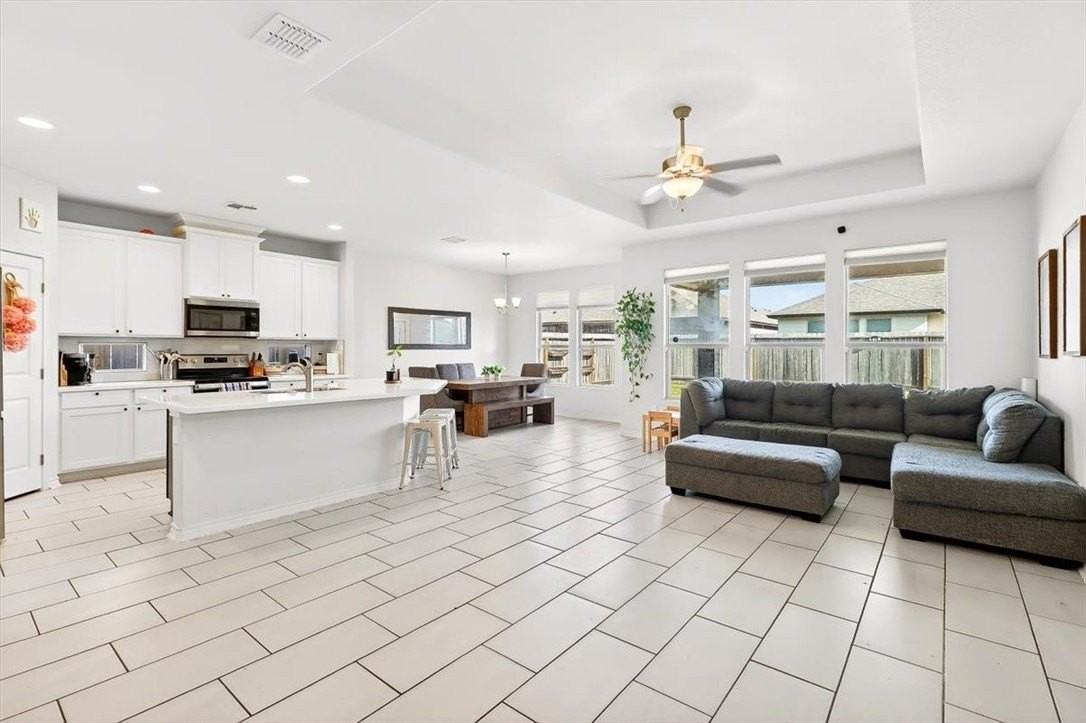 2614 Vista Del Sol St - Photo 5 of 39