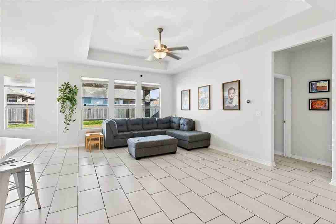 2614 Vista Del Sol St - Photo 6 of 39