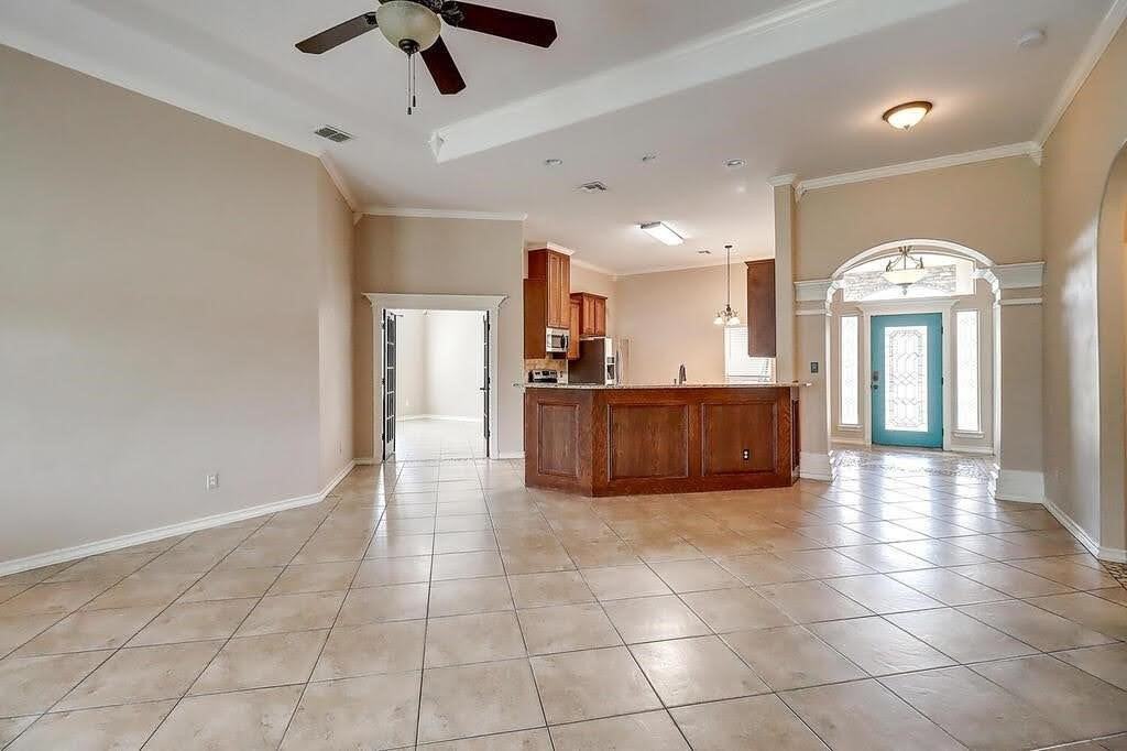 2614 Wool Dr - Photo 4 of 40