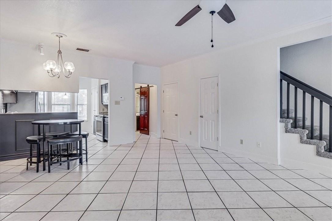 2713 Saint Joseph St Apt K - Photo 6 of 40