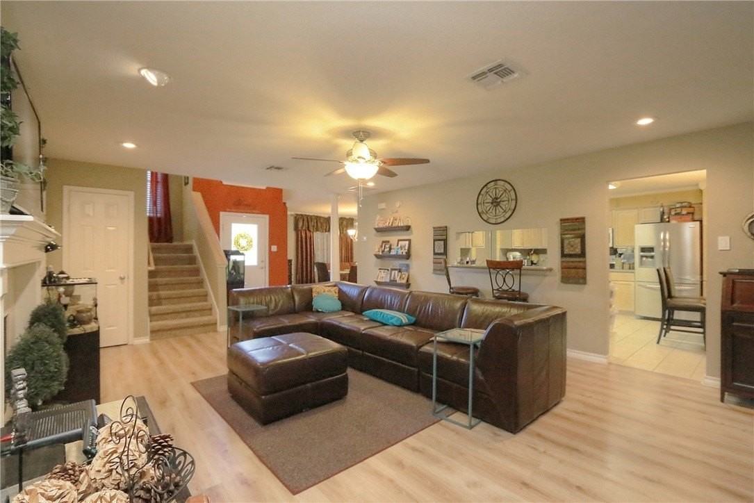 7813 Kingshire Dr - Photo 7 of 9