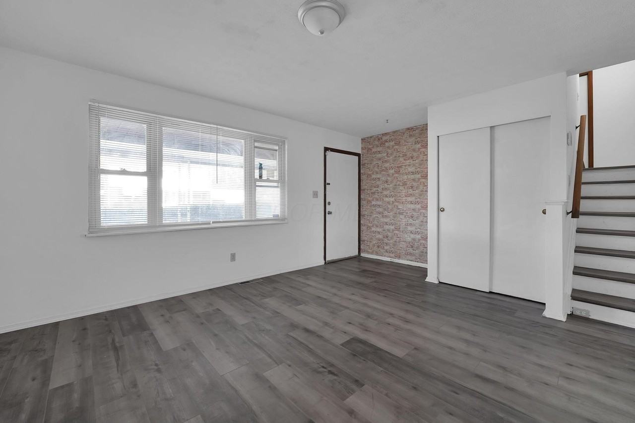 3384 Norwalk Rd - Photo 3 of 15