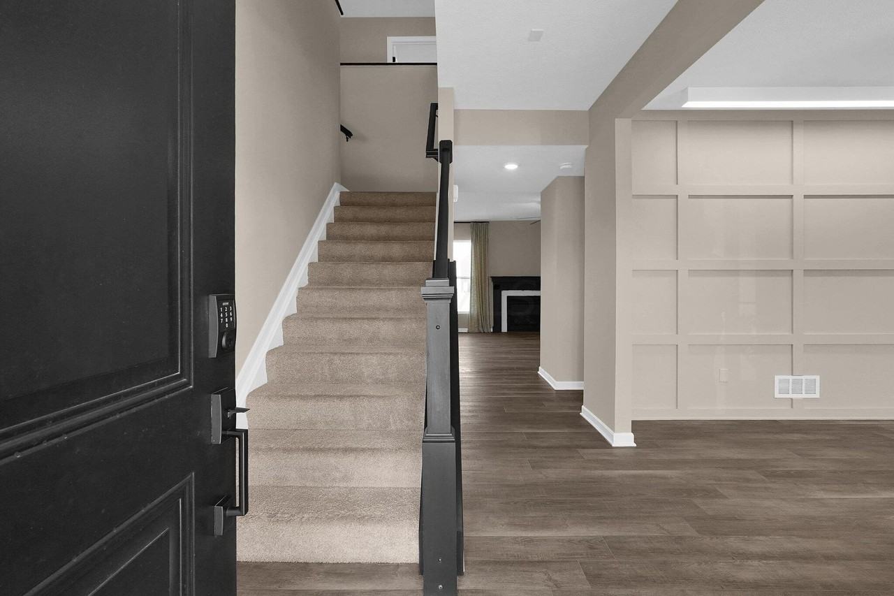 2775 Chatwood Loop - Photo 3 of 39