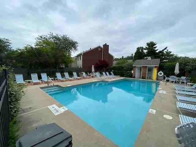 9169 Dominion Cir - Photo 3 of 31