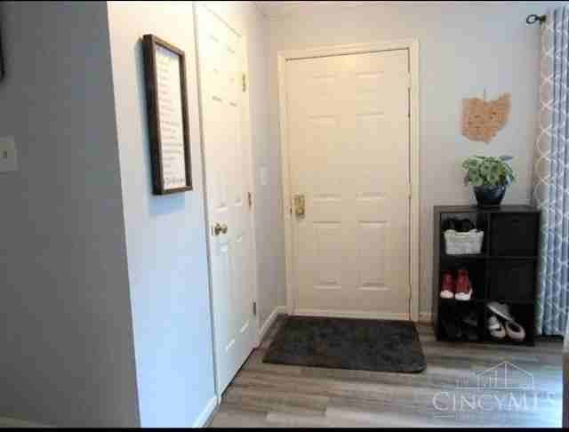 9169 Dominion Cir - Photo 4 of 31