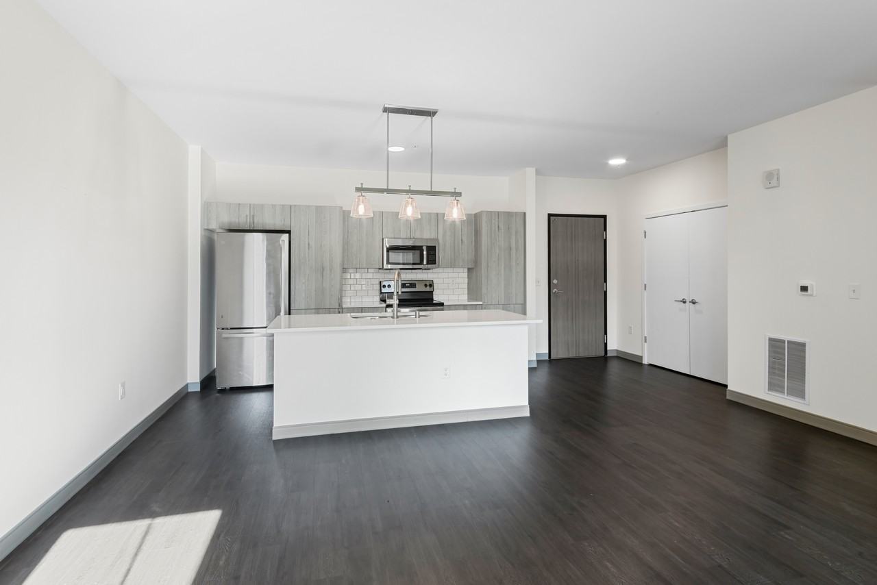 2420 E Capitol Dr #409 - Photo 5 of 26