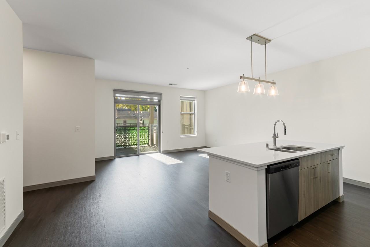 2420 E Capitol Dr #401 - Photo 7 of 26