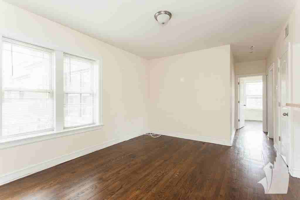3808 N Sheffield Ave #3808-1W - Photo 2 of 11
