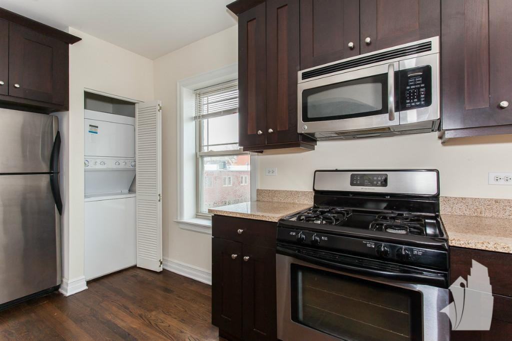 3808 N Sheffield Ave #3808-1W - Photo 5 of 11