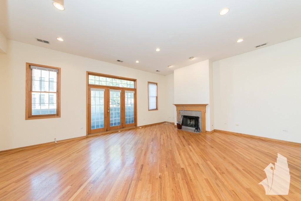 2539 N Southport Ave #2531-4S - Photo 3 of 24