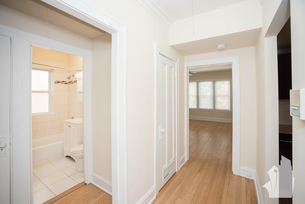 5208 N Leavitt St #2202-2 - Photo 3 of 12