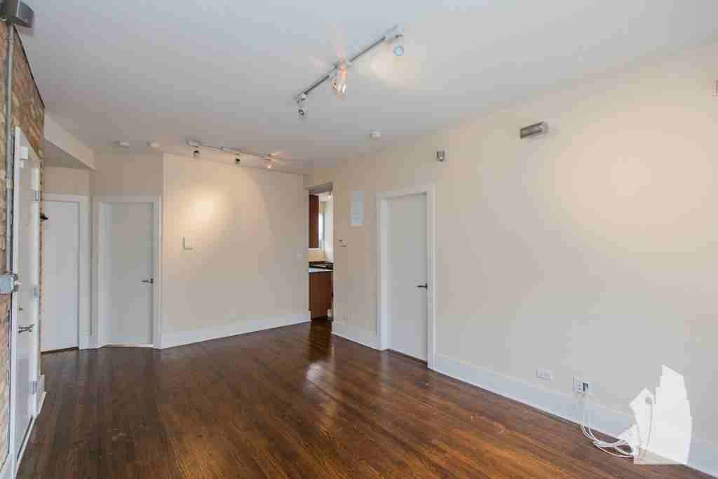 1851 W Cornelia Ave #1849-1 - Photo 3 of 9