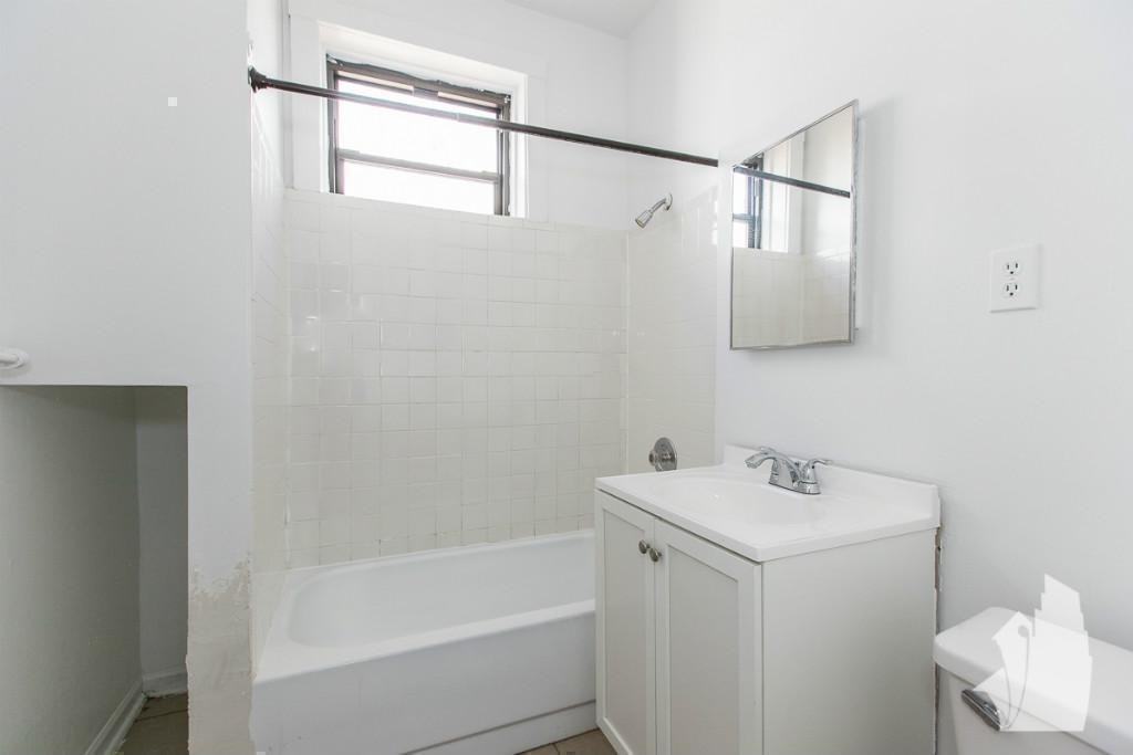 813 W Waveland Ave #819S2 - Photo 7 of 10