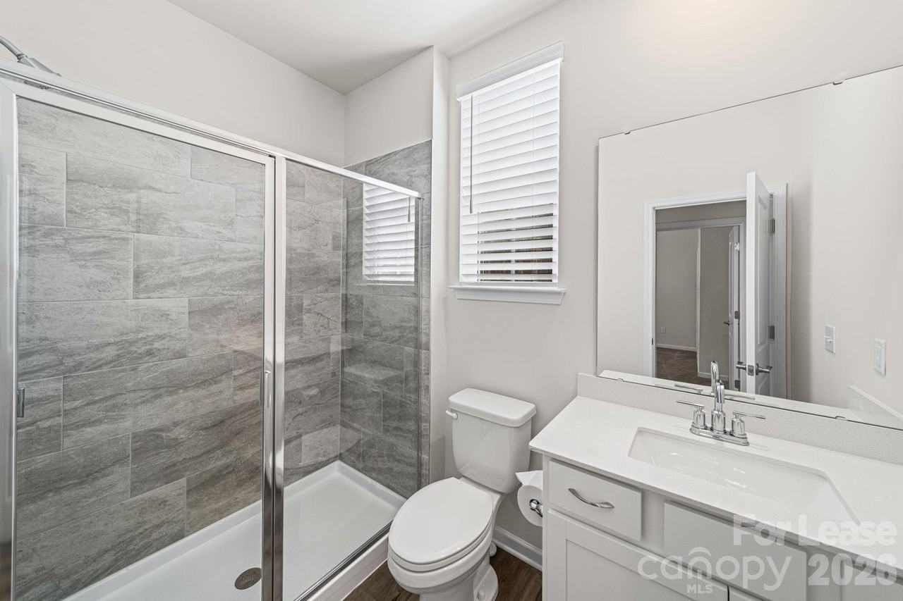 1104 Bandon Dr - Photo 6 of 36