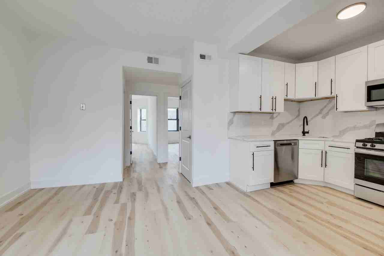 1906 N Whipple St #101 - Photo 4 of 13