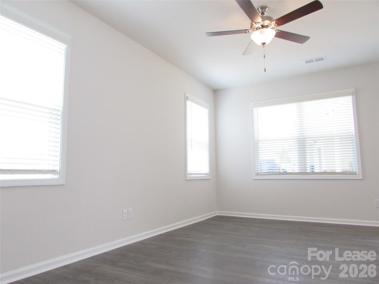 8164 Sheffield Dr Unit 13 - Photo 2 of 13