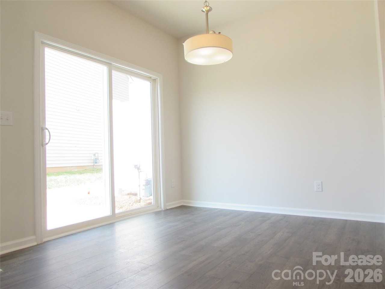 8164 Sheffield Dr Unit 13 - Photo 3 of 13