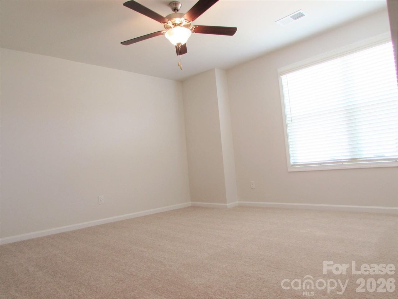 8164 Sheffield Dr Unit 13 - Photo 6 of 13