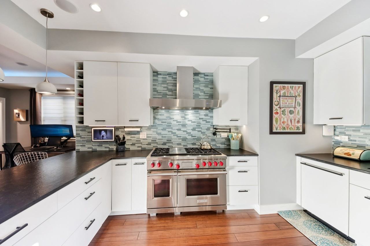 1717 N Hudson Ave - Photo 4 of 42