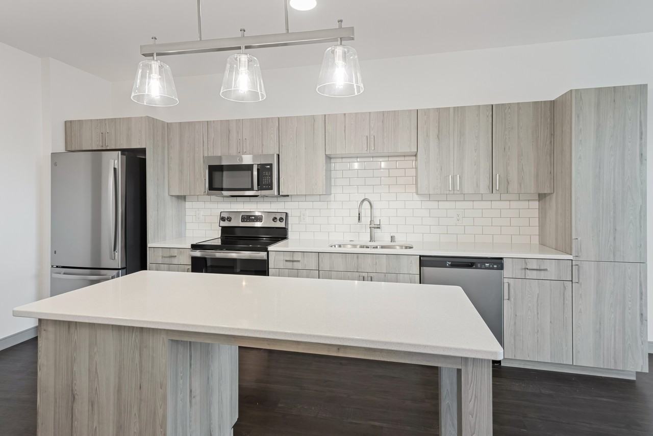 2420 E Capitol Dr #407 - Photo 2 of 24