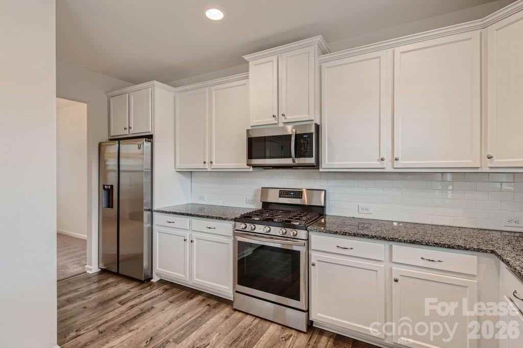 4463 Dover Ct - Photo 3 of 26