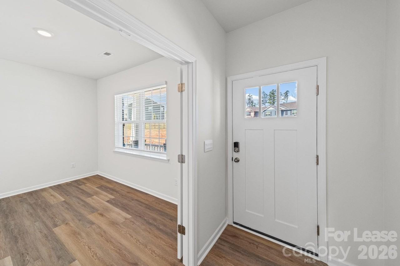 204 Calvin Creek Dr - Photo 6 of 44