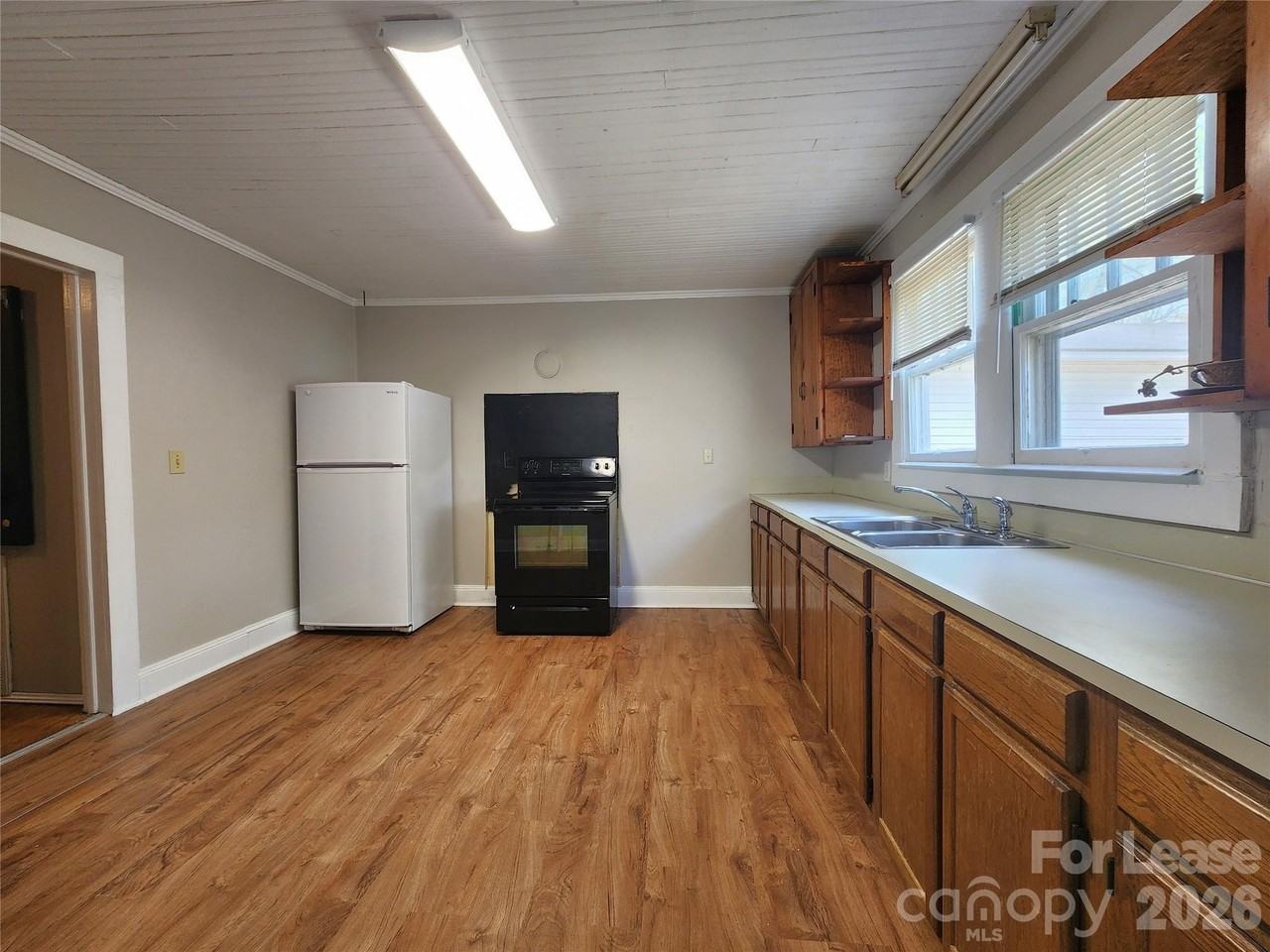 1507 Lane St - Photo 5 of 20