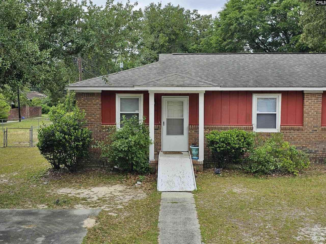 3904 Persimmon St - Photo 2 of 9