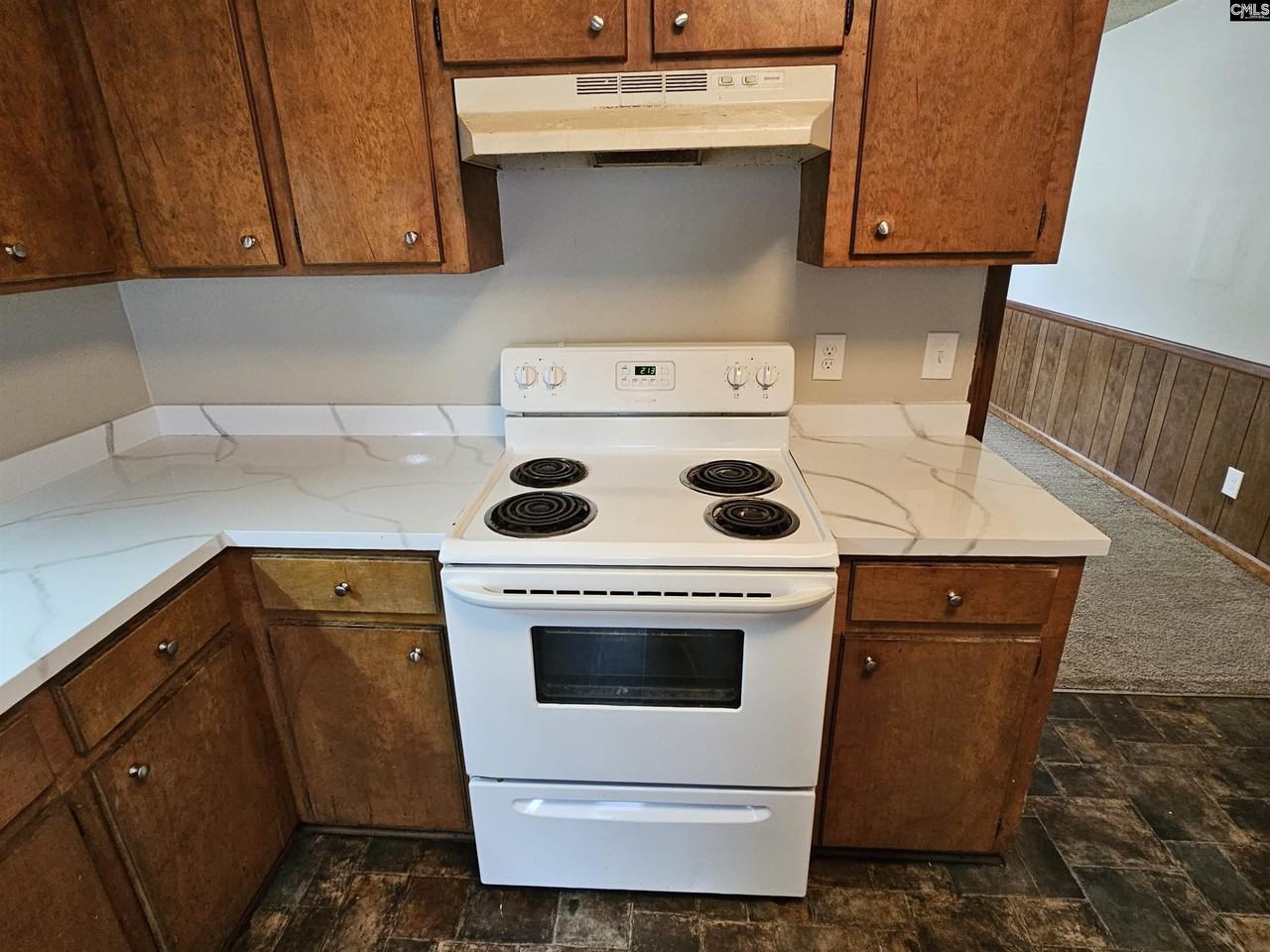 3904 Persimmon St - Photo 7 of 9