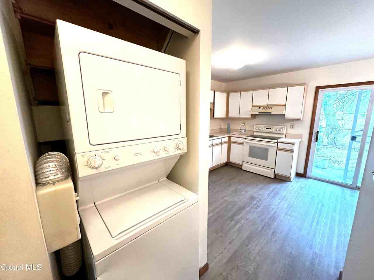 23 Warsaw Ave #22 - Photo 7 of 12