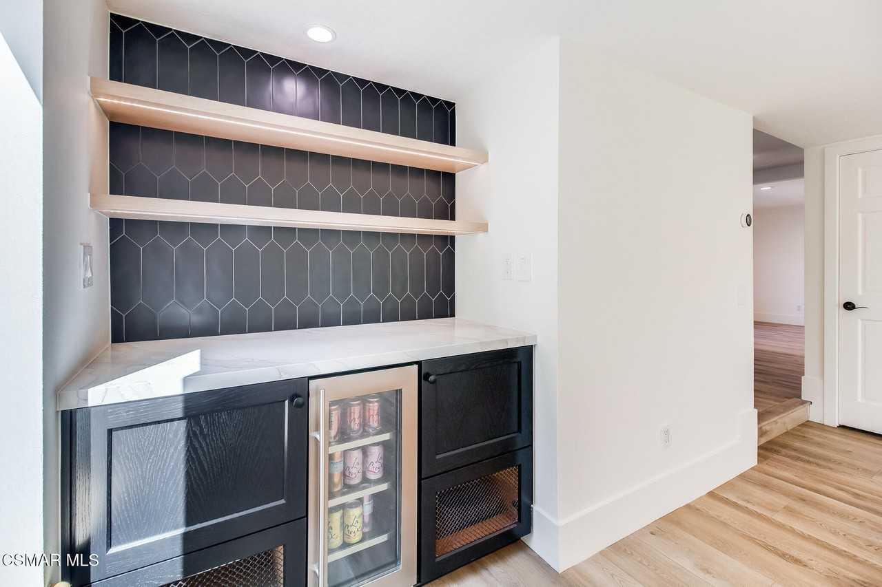 6823 Castle Peak Dr - Photo 7 of 39