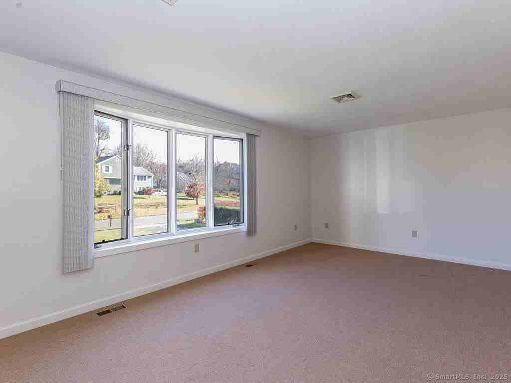 26 Woodside Dr - Photo 6 of 40