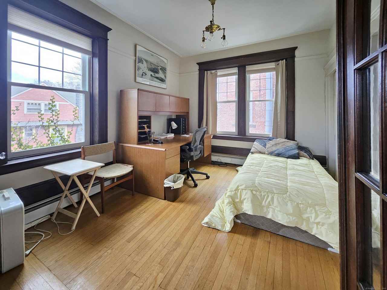 548 Orange St Apt 304 - Photo 6 of 11