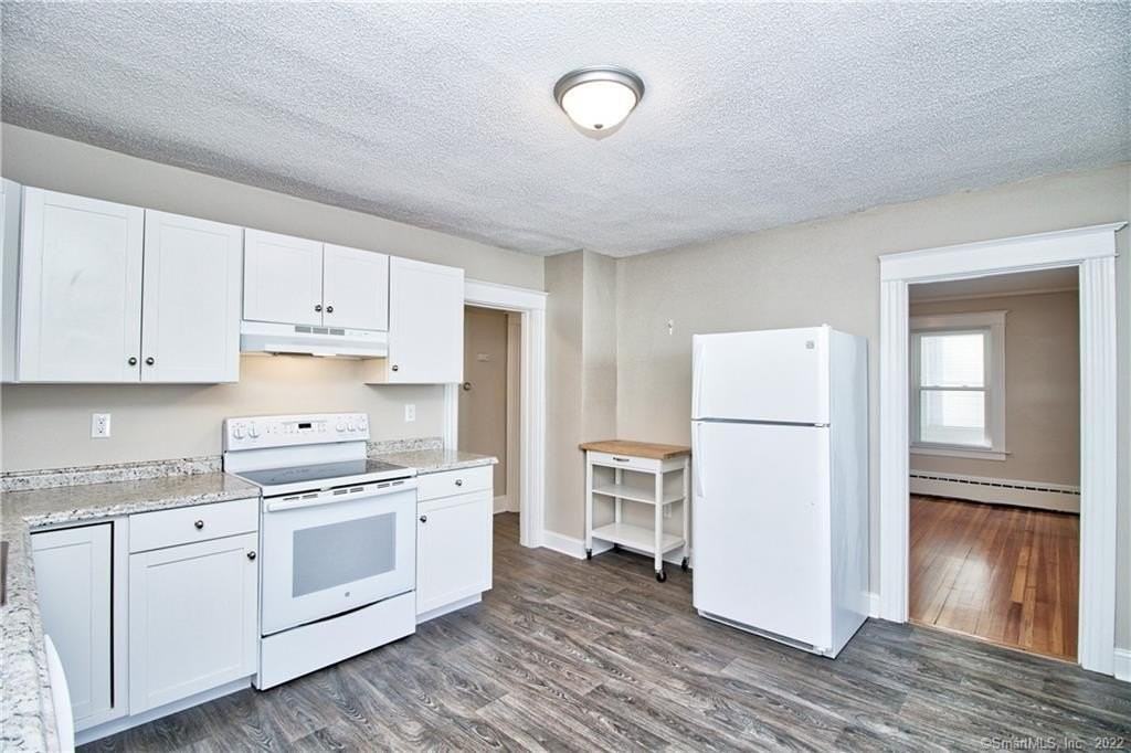 15 Diamond St - Photo 2 of 14