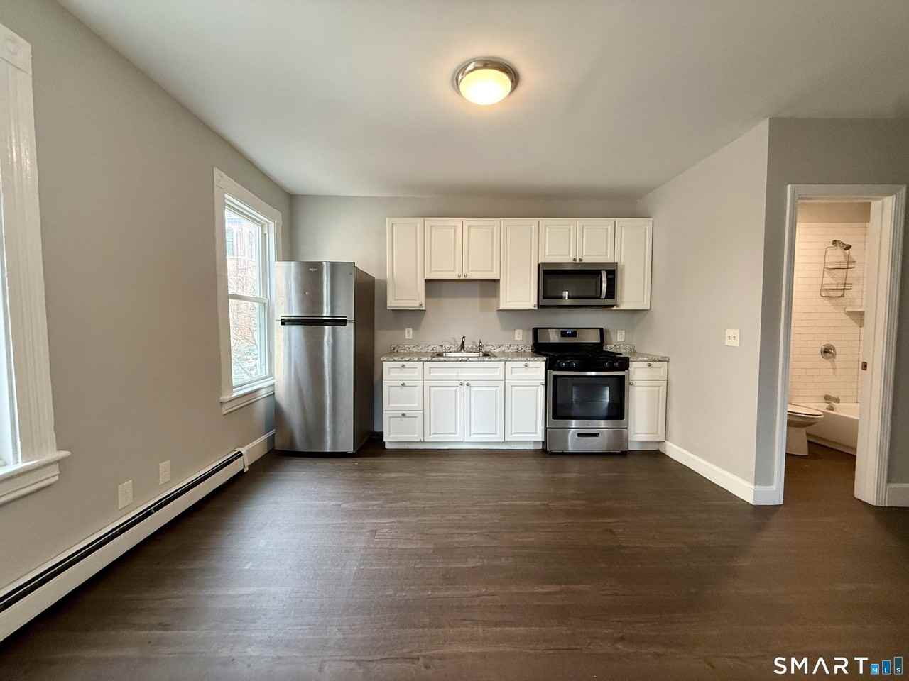 135 Caroline St Unit 2r - Photo 3 of 9