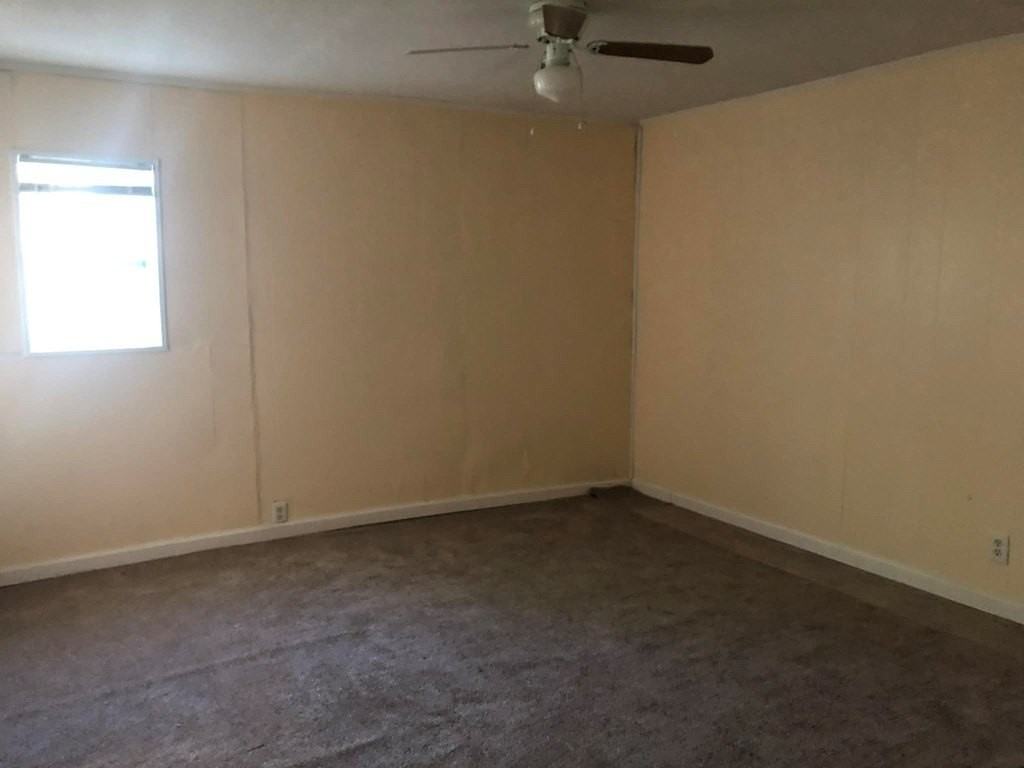 607 W Newton St - Photo 4 of 9