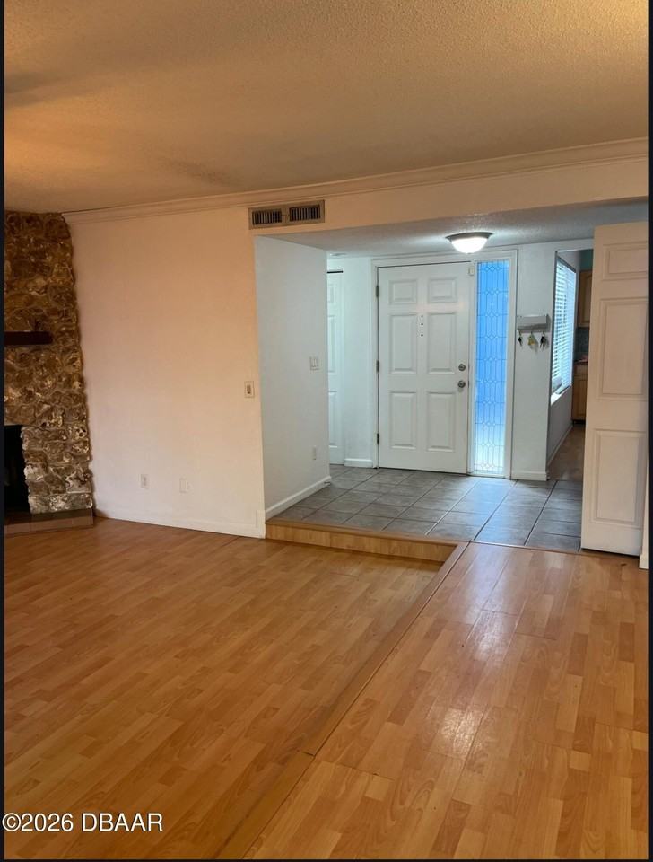 233 Pine Cone Trl - Photo 3 of 16