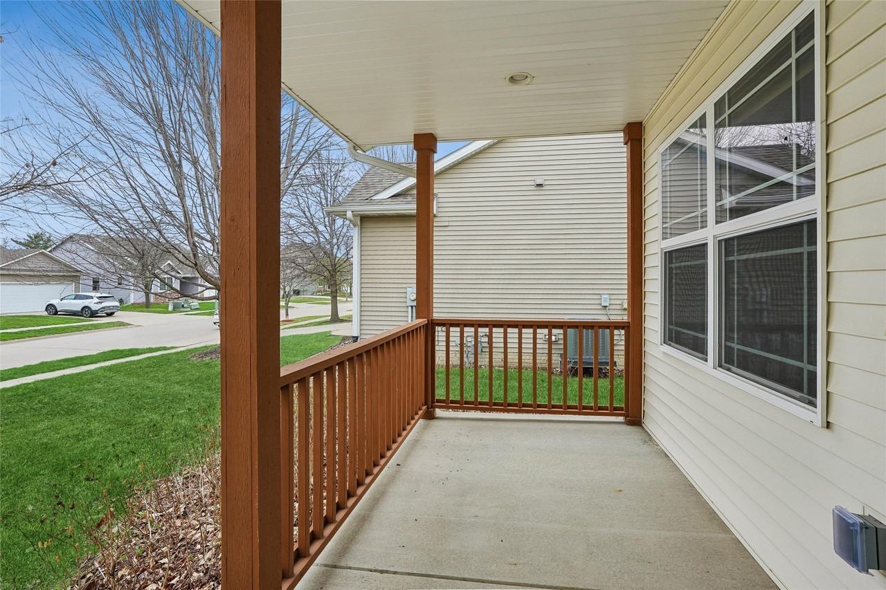 4813 Sawyers Dr - Photo 4 of 30