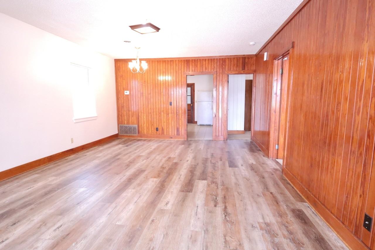 321 Michael Ct - Photo 5 of 16