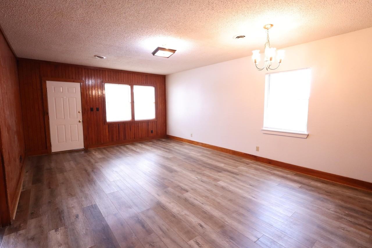 321 Michael Ct - Photo 6 of 16