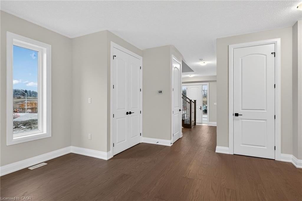 700 Autumn Willow Dr - Photo 5 of 49